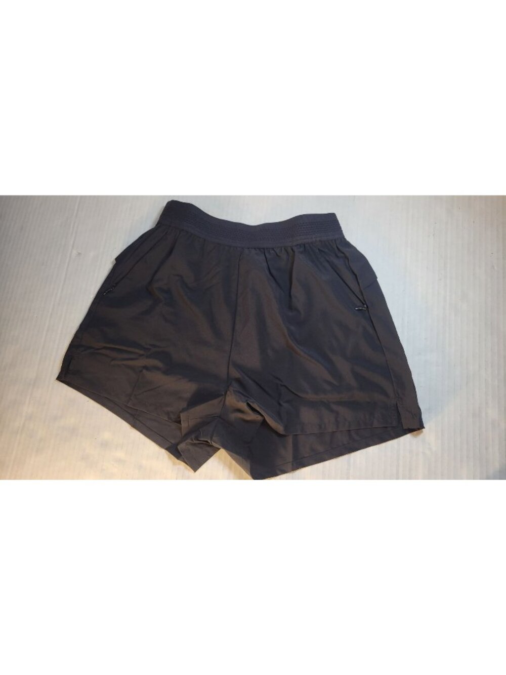 Halara Women Black Athletic Shorts With Elastic Waistband & Side Pockets Size XS